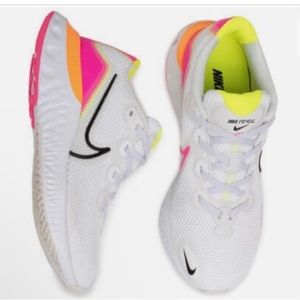 Nike Women’s Renew Run , sneaker Size: 9.5 Running Shoes